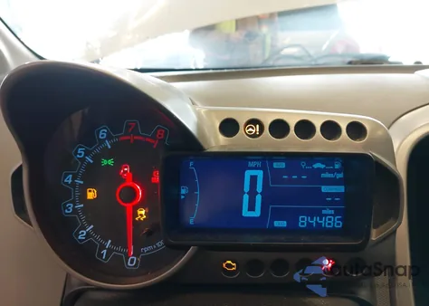 2016 Chevrolet Sonic Lt Auto z USA, uszkodzony, nr VIN 1G1JC5SH7G4123740